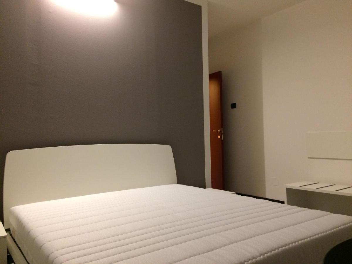 Sub14 Suite Con 2 Camere Da Letto Grandi Reggio Emilia Exterior foto